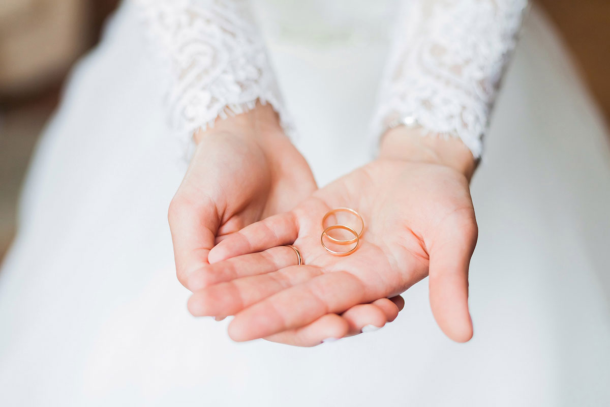 Je hebt veel tijd besteed aan het kiezen van het boeket, de schoenen en de ringen, dus laat ze deel uitmaken van je herinneringen!